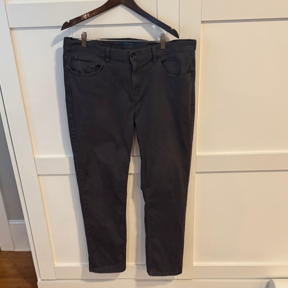 Perry Ellis Charcoal Gray pants 38:32